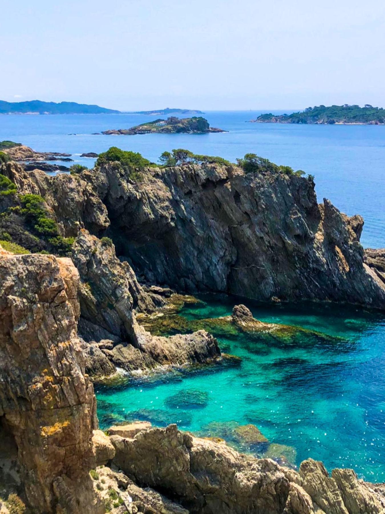 T2 Avec Terrasse & Parking A 5 Min Du Centre, 10 Min Des Plages Hyeres Exterior photo